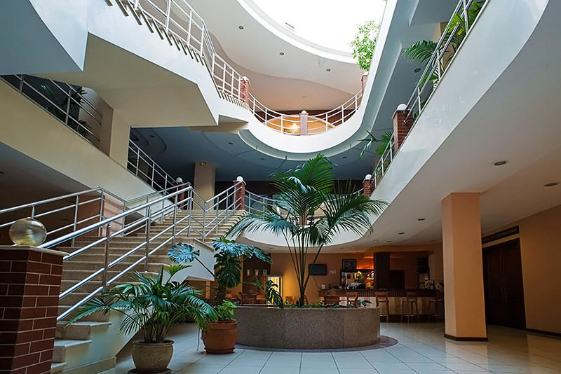 Optima Odesa Hotel Bagian luar foto
